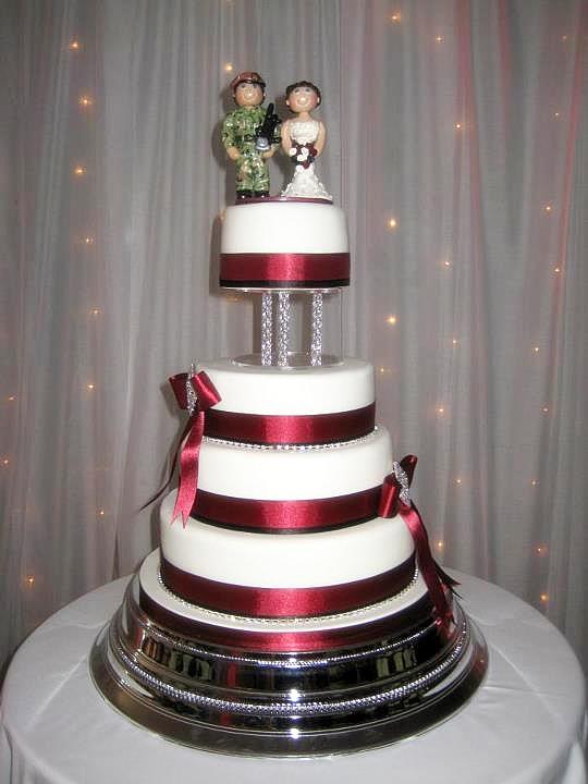 Military themed wedding cakes