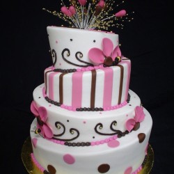 pink weddign cakes