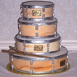 Music theme wedding cake on Music theme wedding page