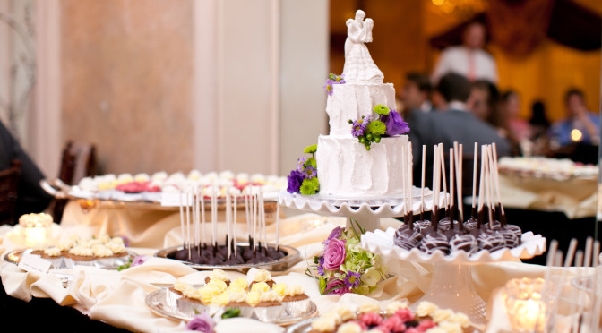 Wedding Cake Pops Unique Treats for Guests